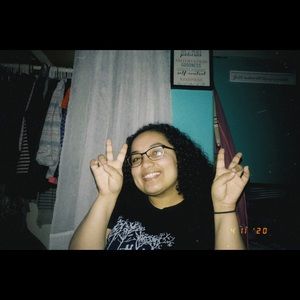 Meet your Posher, Izzet